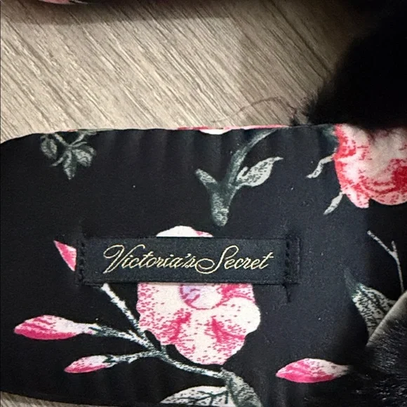 Victoria's Secret Black Floral Slippers - Picture 3 of 6